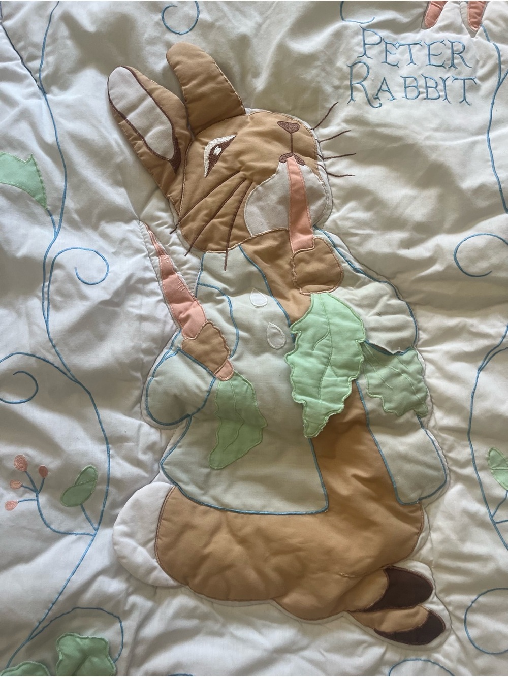 Peter Rabbit Quilt - Picture 2 of 7